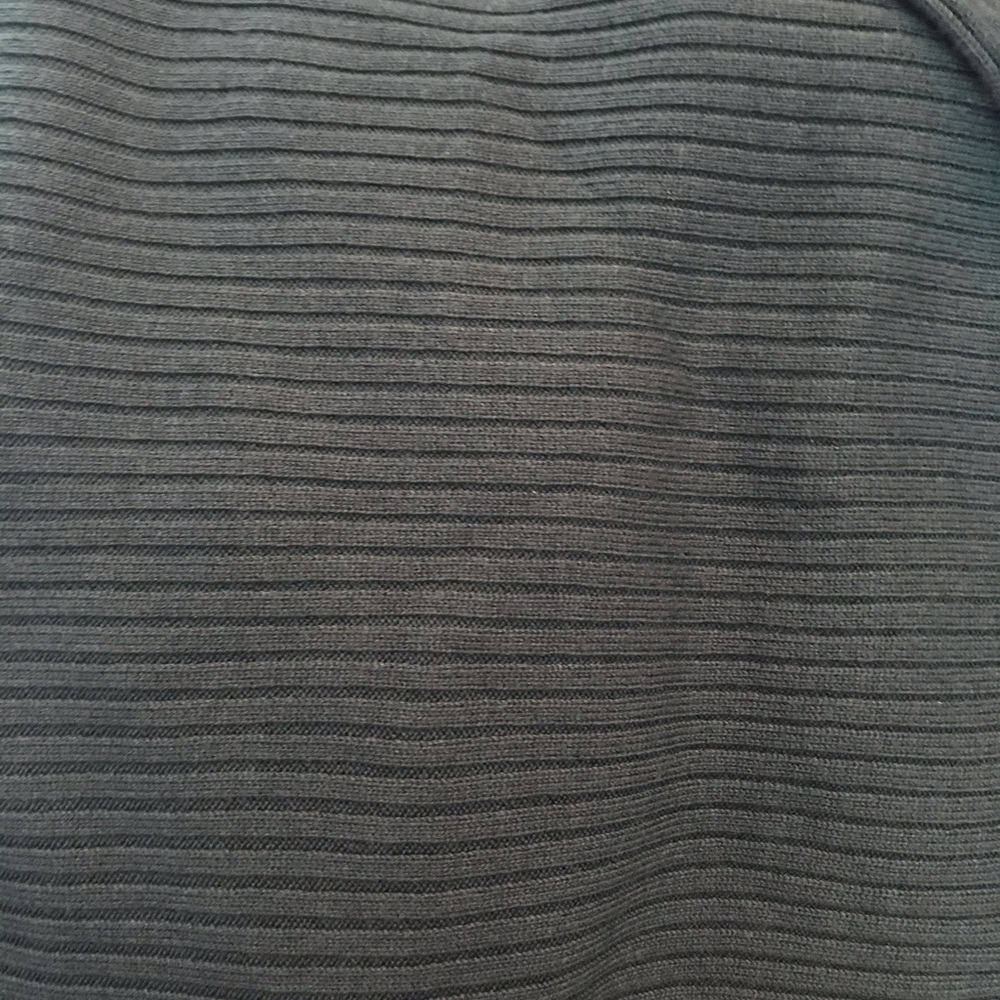 Green Ribbed Shirt - Picture 6 of 6